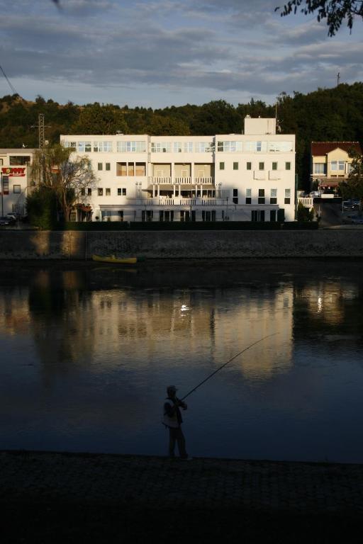 Hotel Sv. Mihovil Trilj Kamer foto
